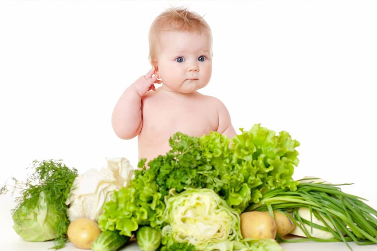 Nắm rõ thực đơn dinh dưỡng cho bé từ 0 – 12 tháng tuổi