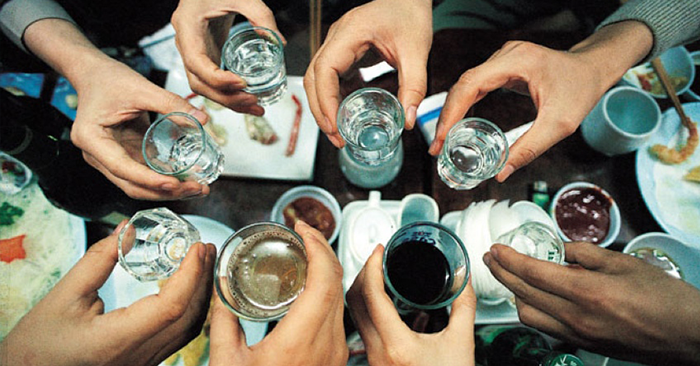 Nét đặc trưng ở văn hoá uống rượu của người Việt